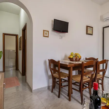 Holiday home Lu Nibaru